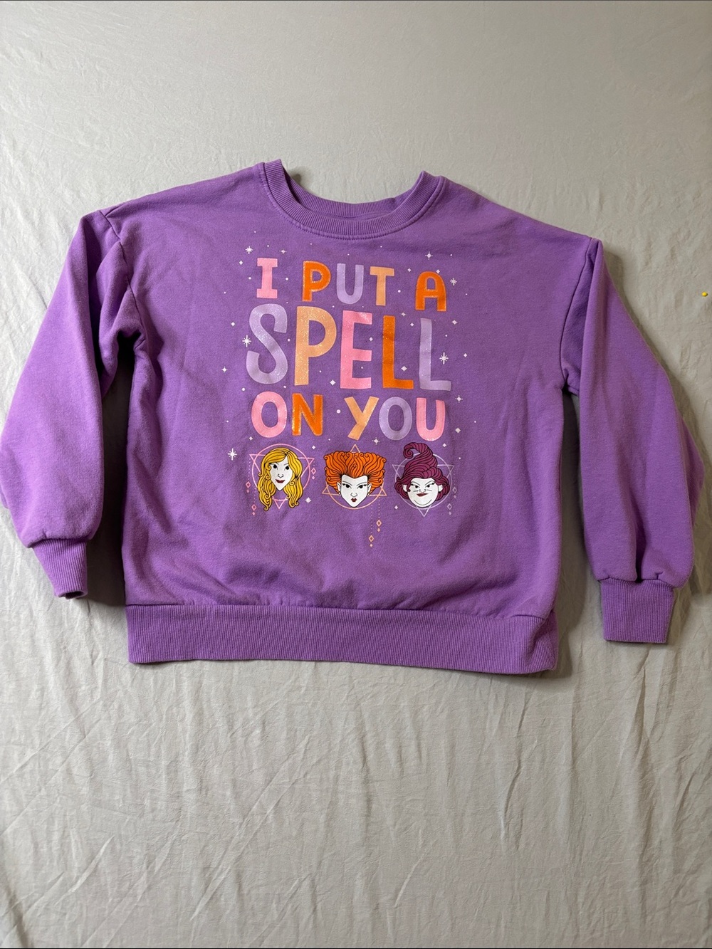 Disney Kids Lge. Hocus Pocus Sweatshirt Colorful 'I Put A Spell On You' Graphic